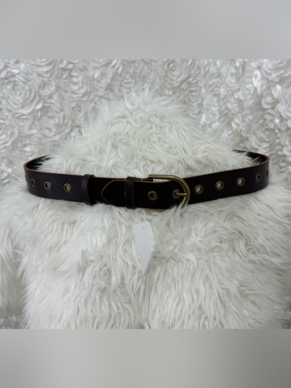 Frye Grommet Leather Belt Brown Medium Antique Brass Buckle NWOT by